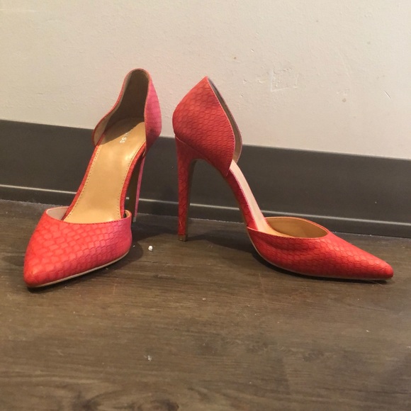 Pink Heels - Picture 2 of 3